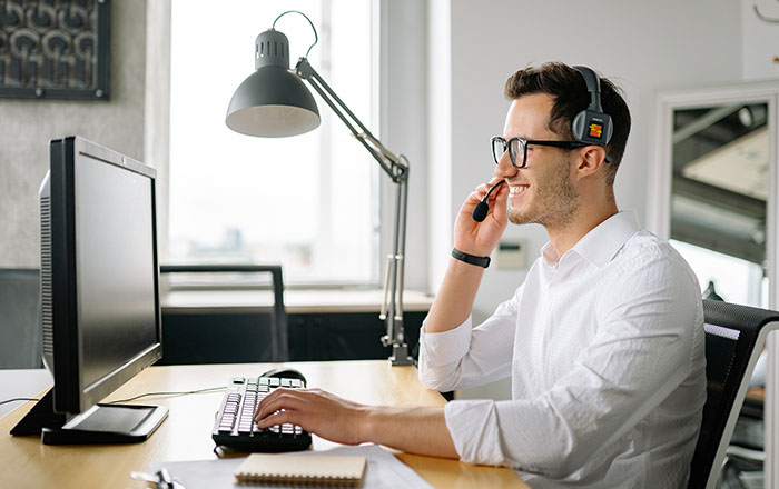 Nehmen Sie Kontakt auf